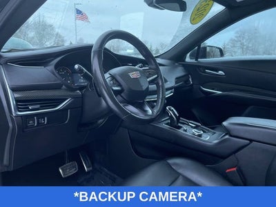 2023 Cadillac XT4 Sport