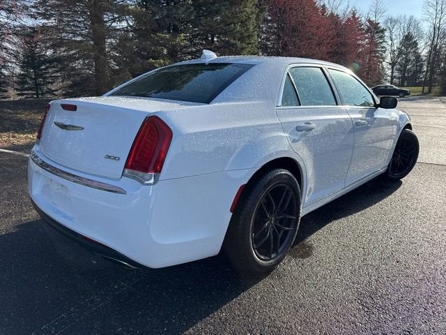 2017 Chrysler 300 Limited AWD