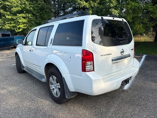 2011 Nissan Pathfinder Silver