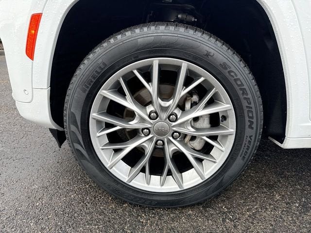 2023 Jeep Grand Cherokee Summit