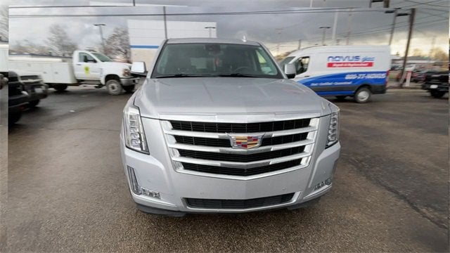 2020 Cadillac Escalade Luxury