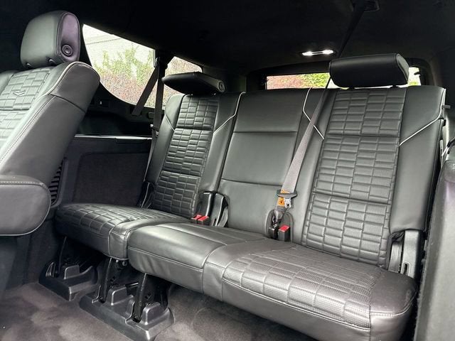 2023 Cadillac Escalade ESV Sport Platinum