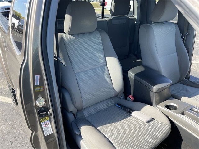 2014 Toyota Tacoma 4WD Access Cab Standard Bed I4 Manual (Natl)