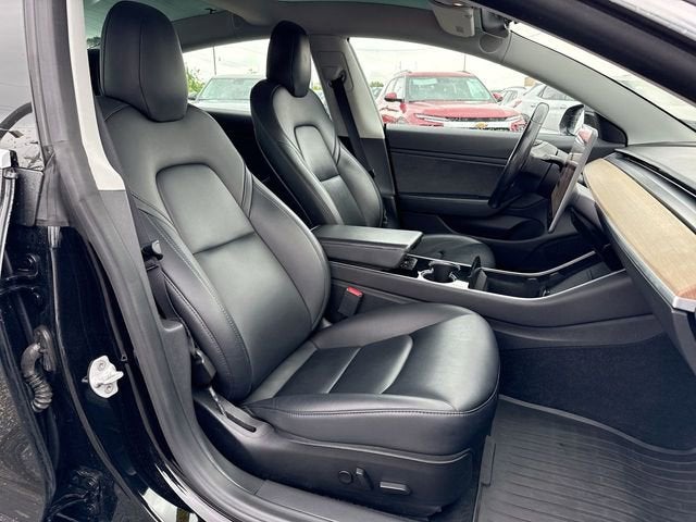 2019 Tesla Model 3 Mid Range