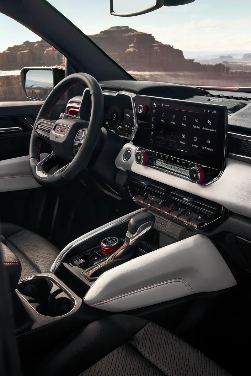 2026 GMC Canyon infotainment system at Mark Wahlberg Buick GMC in COLUMBUS OH